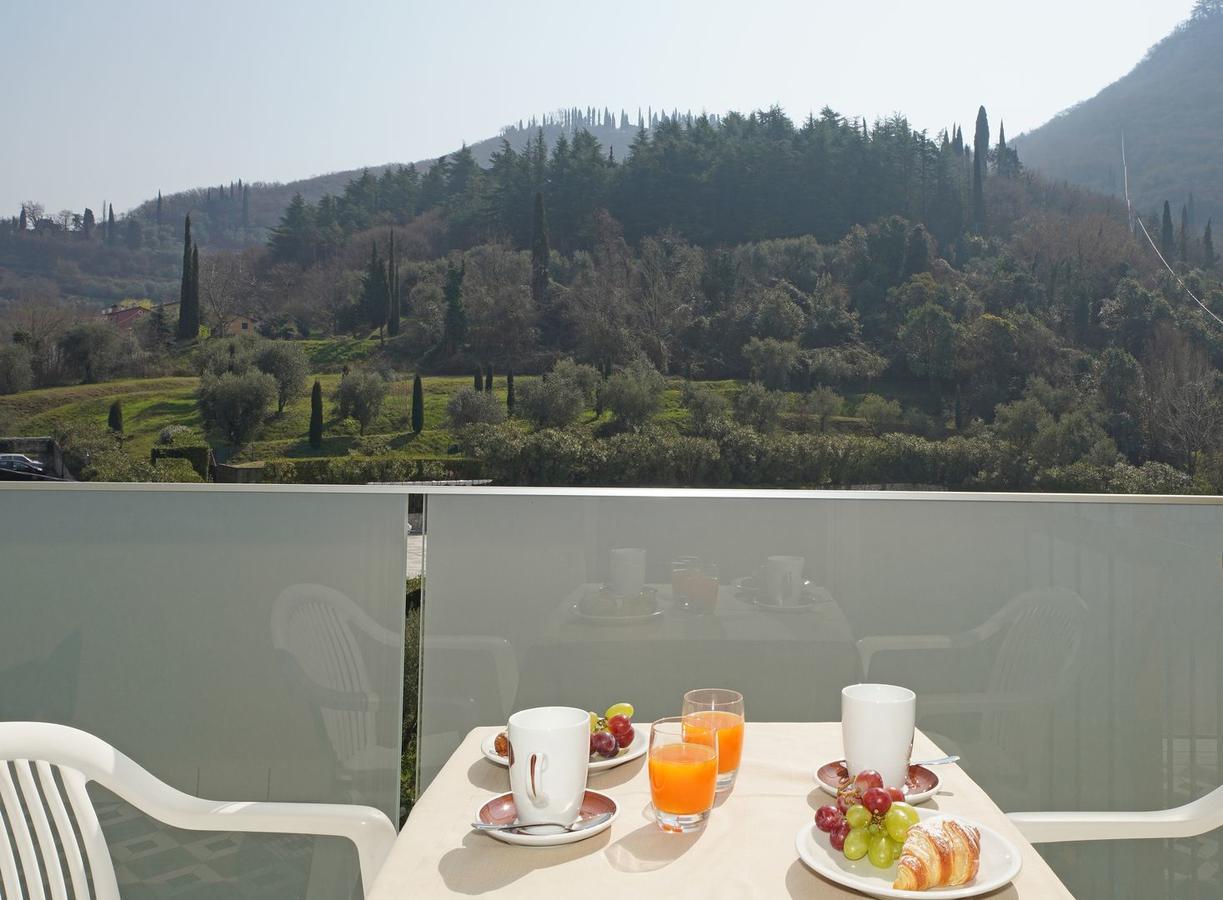 Hotel La Perla - Bike Hotel การ์ดา ภายนอก รูปภาพ