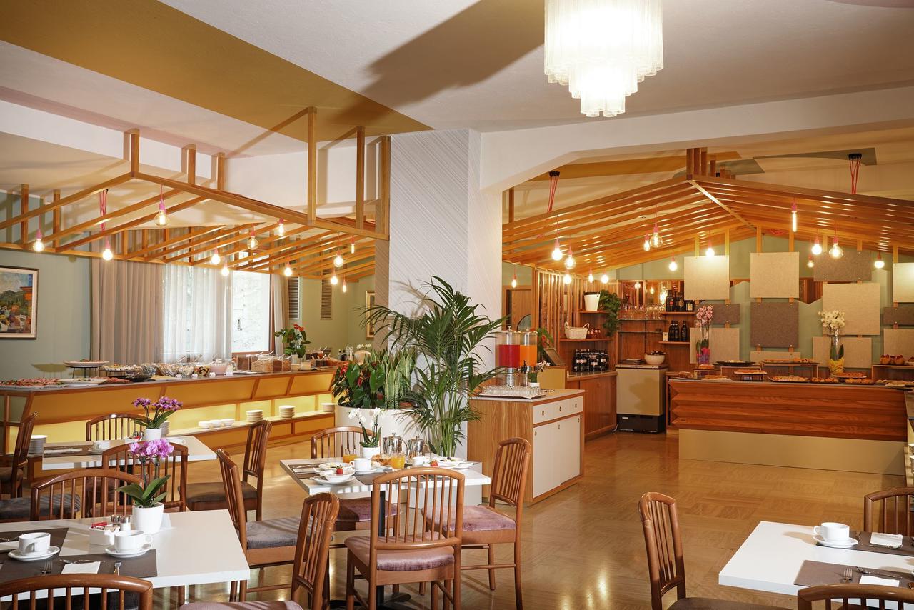 Hotel La Perla - Bike Hotel การ์ดา ภายนอก รูปภาพ